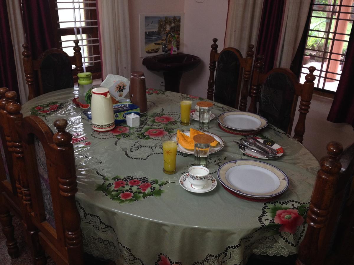 Ganesh House Homestay Ковалам Екстер'єр фото
