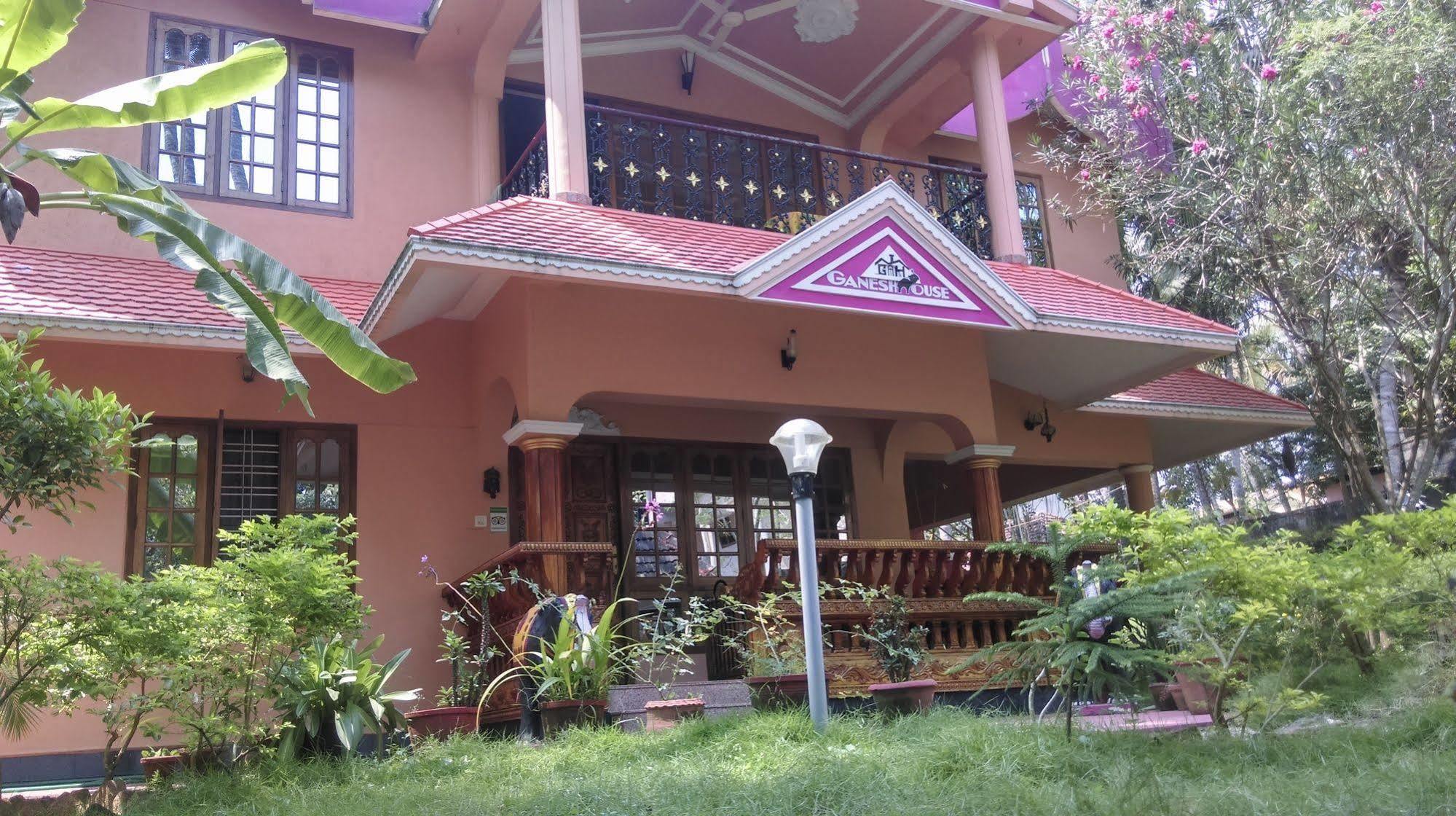 Ganesh House Homestay Ковалам Екстер'єр фото
